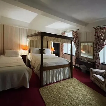 Barton Hall * Pooley Bridge